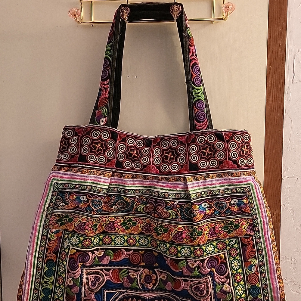 Colorful Embroidered Women's Bag